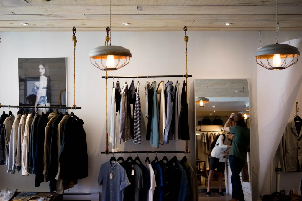 Ideas de Negocios Rentables
1.- Tienda de ropa vintage