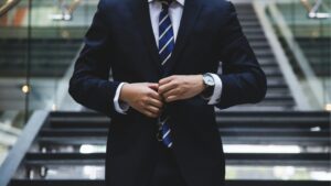 ¿Cómo puedo saber en donde trabaja una persona?, ¿Cómo saber en qué trabajos ha estado una persona?, como saber donde trabaja una persona con su nss